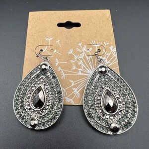 NWT Silver Tone Rhinestone Dangle Drop Boho Earrings